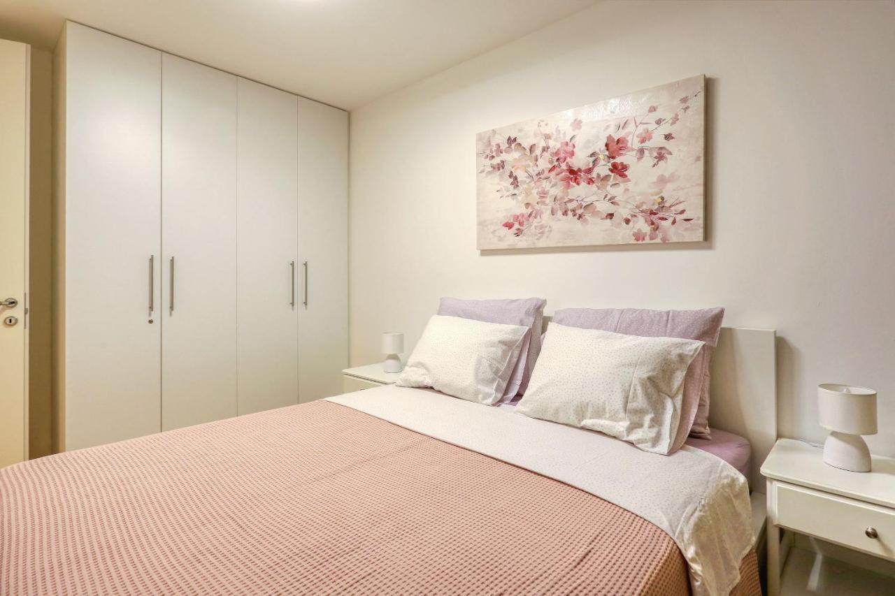 Apartamento Barbara With Private Parking In The Garage Zadar Exterior foto